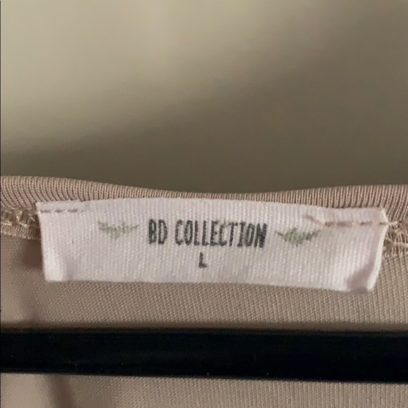 Tunic - Picture 3 of 3